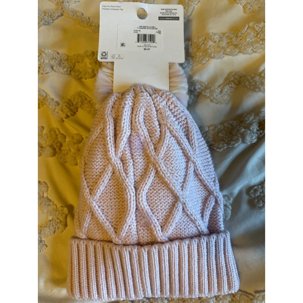 Time and Tru Girls Pink Diamond Stitch Beanie w/ 3 Interchangeable Snap On Poms
